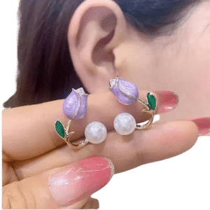 Flower Pearl Stud Earrings...